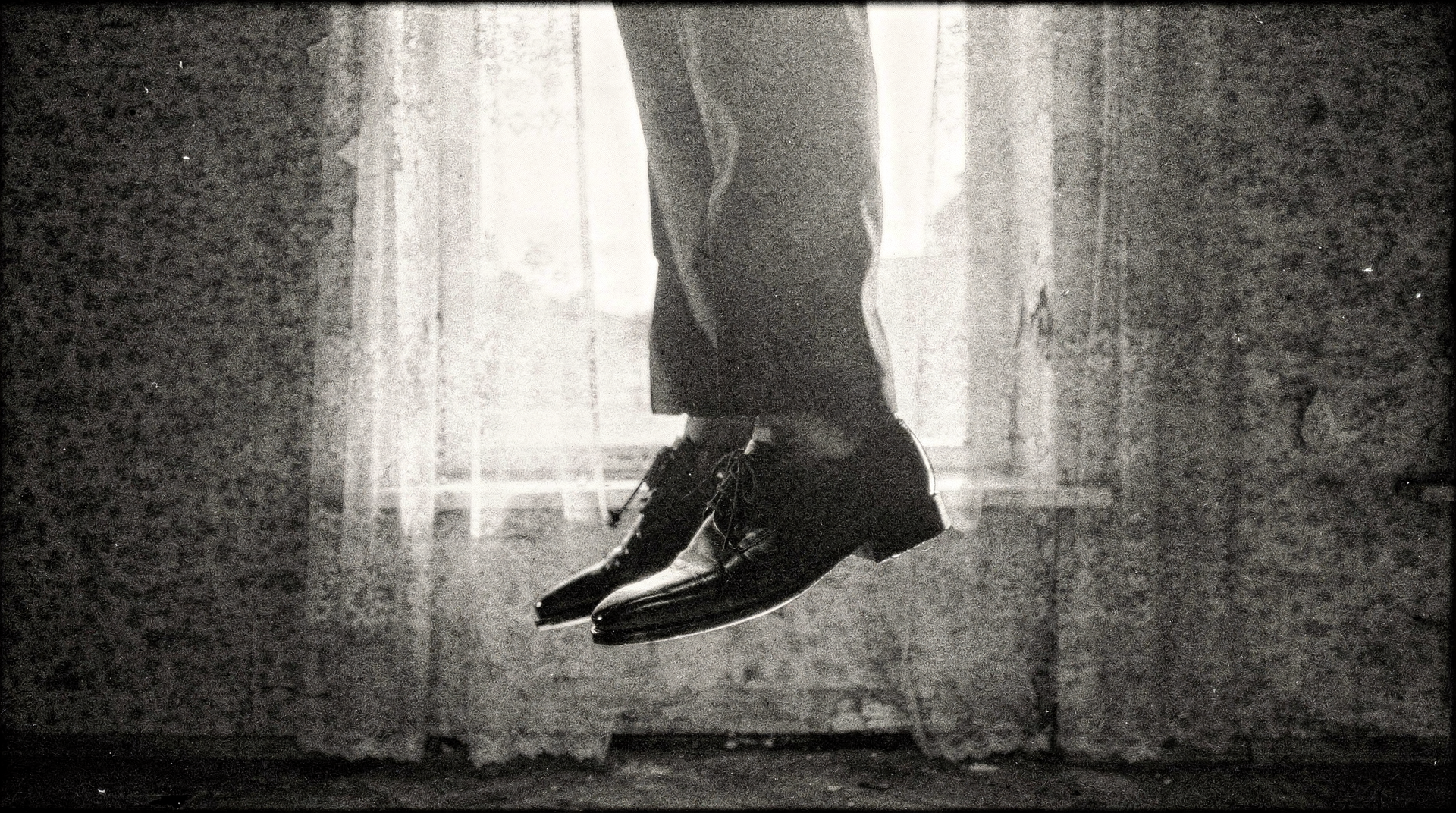 shot_legs_v7d_flux — suspended high, floor out of frame